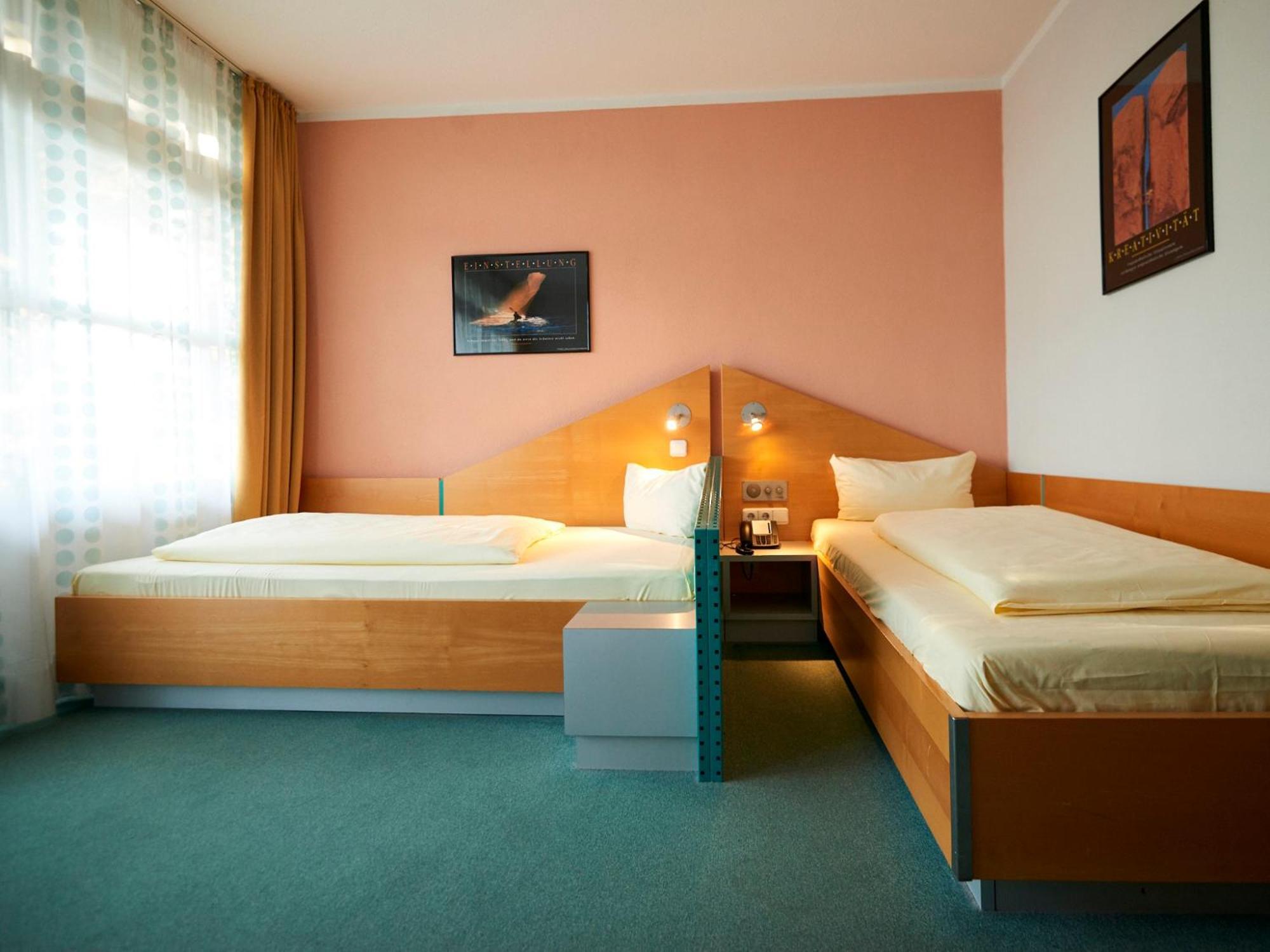 Sportschule Oberhaching Hotel Ngoại thất bức ảnh
