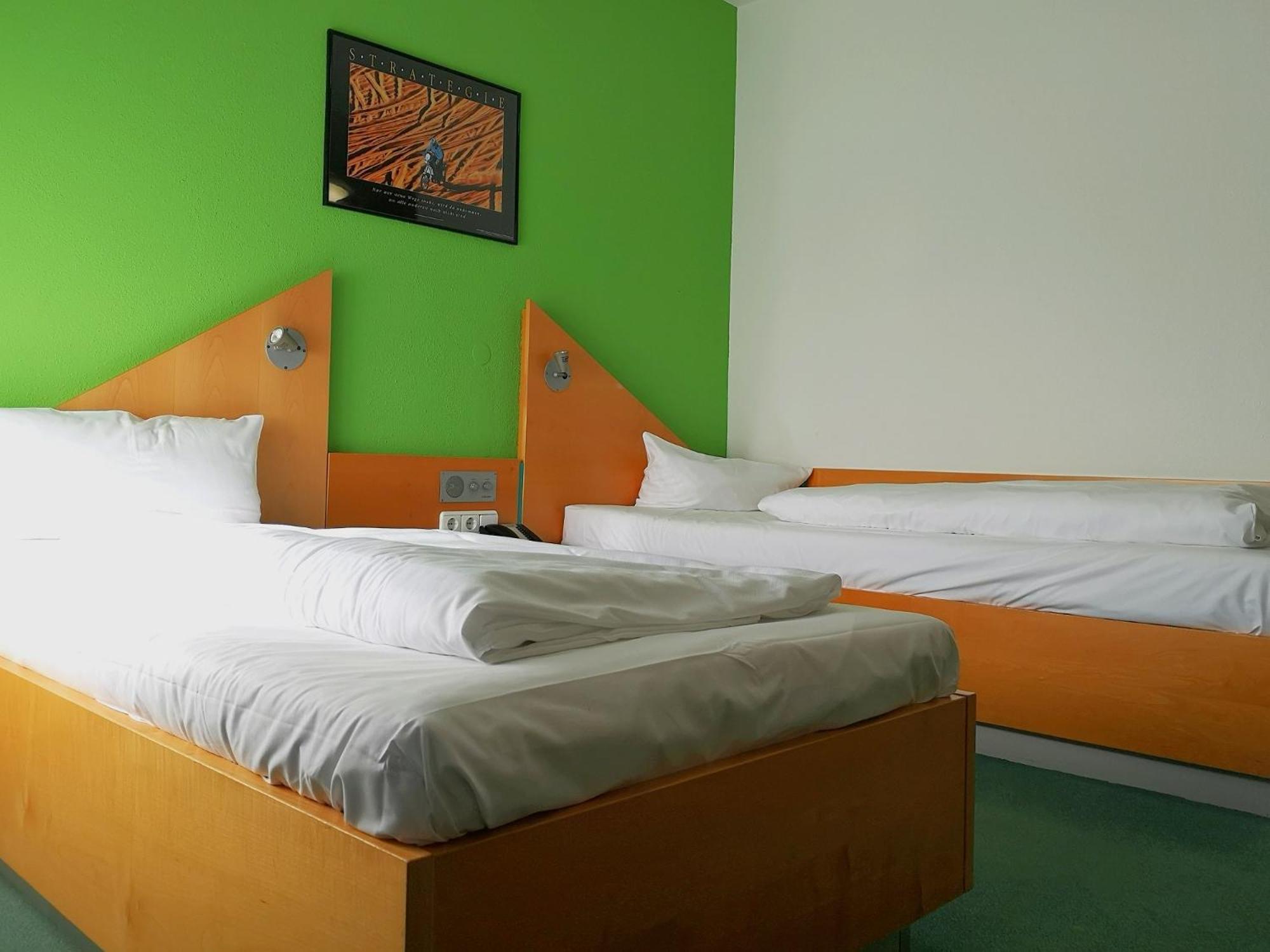 Sportschule Oberhaching Hotel Ngoại thất bức ảnh