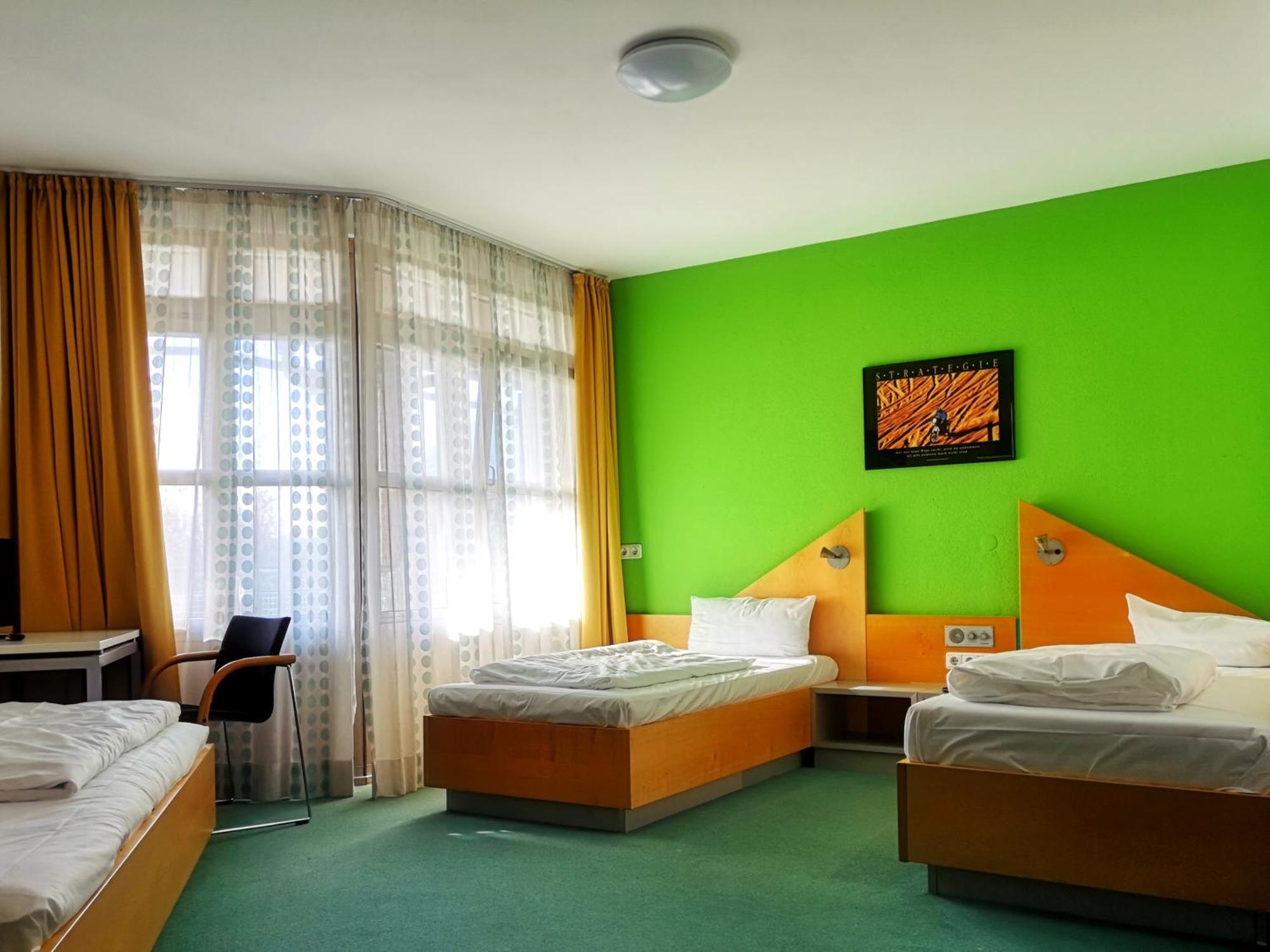 Sportschule Oberhaching Hotel Ngoại thất bức ảnh